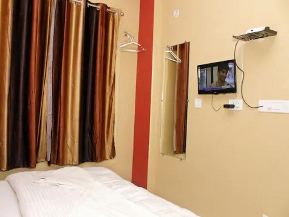 Hotel Kashi Varanasi Exteriör bild
