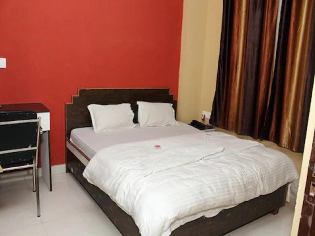 Hotel Kashi Varanasi Exteriör bild